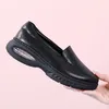 Zapatos informales de verano Trabajo de cuero genuino para mujeres All Single Star Cuaras Black White Platform Womens