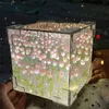 Romântico Tulip Flower Box Filado Handmade Night Night Light Diy Material Pacote Cama Desktop Ornament Mirror Living Decor 240418