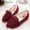 Chaussures décontractées 2024 Arrivées 3d Fleurs Landes de fourrure Foupres Mesdames Bow Floral Pointy Toe Flats Espadrilles Mujer Winter Slip de la peluche sur les mocassins