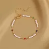 Beaded Elegant and Colorful Love Heart Chain Armband Lämplig för kvinnor New Fashion Futterfly Star Pendant