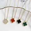 Pendant Four Leaf Clover Necklace Cleefs Halsband Designer för kvinnor smycken Sier Green Z5M0#