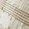 Oreiller en coton Plaid Stripe oblong avec des glands et du poly fill insert beige 14 "x 24"