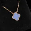 2024 Colliers de trèfle à quatre feuilles classiques Pendants Seiko High Edition Reproduction 925 Pure Silver Luxury 18K Rose Gold Single Flower Collar Collar