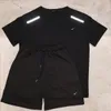 Tasarımcı Erkeklerin Takipleri Erkek Tech Setleri Fasion Street Style Trailtsuit gömlekler Şortlu İki Parçalı Kadın Fitness Takım Baskı Hızlı Kurutma ve Nefes Alabilir Spor Giyim