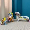 Northeuins żywica Dachshund Pain Paint Graffiti Art Figurki do kolekcji wnętrz Przedmiot domowy salon Dectop Decor Obiekt 240416