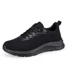 Spedizione gratuita Uomini da donna Scarpe da corsa a bassa pizzo morbido blu nero traspirato multinier sneakers sport gai