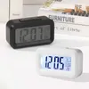 Schreibtisch Tischuhren LED Digital Wecker Thermometer Elektronischer digitaler Alarmsbildschirm Desktop -Tischuhren für Home Office Snooze -Kalenderuhr