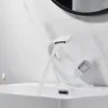 Robinets d'évier de salle de bain Fauce de lavabo de style européen Art Nordic Waterfall and Cold Eau au-dessus du comptoir du comptoir