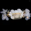 Clips de cheveux Accessoires de mariage romantiques pour la mariée Chaste Flowers Peigne avec épingles à cheveux en cristal Ensembles de fleurs