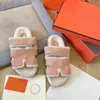 Lady Furry Teddy Bear Fuzzy Sandals Sandals Luxury Office Designer Sandale Fashion Hiver Slippers Femme Gift Slipper Wind Orange Tlides Tazz Chaussures décontractées 35-42