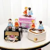 Boîtes classiques rétro radio modèle Musique Box Creative Cartoon Doll Storage Box de la Saint-Valentin Boy Birdday Gift Music Decoration Antique