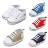 Baby Canvas Classic Sports Sneakers Born Biets Letter Impresión First Walkers Shoes infantil Antislip 240425