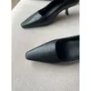 Дизайнерские сандалии женщины скользят туфли на каблуках мод