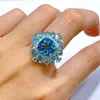 Bague de cluster Anneau pour femme avec Suisse Natural Blue Topaz Gemstone 10 mm Bijoux vintage Datation Lady Cadeau