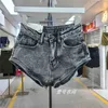 Frauenshorts neue Frauen Ultra-Short-Jeans 2023 Low Taille Vintage Blue V-förmige sexy Bodycon Heiße Hosen Y240425