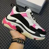 Ontwerper Triple S Sneakers Casual schoenen Men Dames platform Clear Sole Black Wit Gray Red Blue Neon Green Beige Pink Mens Trainers Sportplatform Runners Tennis