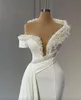 Sukienki projektanta ślubnego syreny ślubne Perły Pearki z koralikami jedno ramię krótkie rękawy Niestandardowe zamiatanie pociągu vestidos de novia plus size