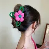 クランプピンクフラワーグリーンヘアクロー