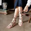 Mujeres calcetines ultra delgado seda dulce y transpirable transparente volante floral bordado encaje