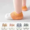 Calcetines para niños zapatos de bebé recién nacidos para niña de malla transpirable primeros caminantes calcetines de interior zapatos para niños pequeños cuna anti-slip piso infantil calcetín 0-4y