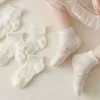 Calzini per bambini 5 paia Summer Soft Cotton Girls Socks Bambini traspiranti Calzini corti Cavie Shortle Lace Princess Mesh Ruffle Lolita Socks