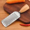 Potatisost grater praktisk morot grater metall grater potatisskalning verktyg med trä handtag ost grater ostbräda