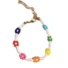 Charm Armbänder 2024 koreanische Perle Daisy Blumenarmband für Frauen Fashion Boho Sommer Bunte schöne Stretcharmschmuck Schmuck