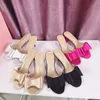 Chaussures de luxe pour femmes Designer de sandale blanc noir blanc et fuchsia ou beige se sentent en strass de ramiage