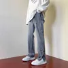 Jeans masculins 2024 Spring New Street Clothing Mens Slim Fit Retro Blue serré Jeans coréen Fashion Side coffre à fente de poitrine en denim MENSL2404