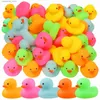 Kum Oyun Su Eğlencesi 12/24/36/72 Paket Çok Renkli Mini Kauçuk Ördek Banyosu Oyuncaklar Renkli Ördek Dökümleri Q240426