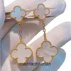 Designer Luxury Jewelry Earring Fanjia Classic 925 Silver Plated Clover Double Flower örhängen med naturlig vit Fritillaria Lätt och het försäljning för kvinnor