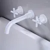 Robinets de lavabo de salle de bain robinets de bassin en laiton mélangeur de bain de bain Moup de mur de robinet avec des poignées à double croix