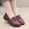 Casual Shoes Women Spring Leather Loafers Slip On Women's Flats Lady Soft Bottom Driving Mother