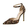 Fashion sexy scarpe da donna con tacco alto nuovo punta poco profonda la leopardo cavo stampato da donna con tacco alto e tacco alto g220527