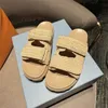 Einfache Sliders Strohhalle Designer für Frauen Mule Beach Pool Luxusschuhe Flachkomfort Sommer Sandalen Frauen trendige Häkelkeile im Freien SH014 B4