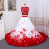 Et quinceanera avec des pièces deux robes blanches rouges fleurs faites à la main applique une ligne en pleine longueur concours de bal de bal sweet 15 robes vestidos de 16 brithday fête