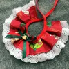 Vestido de cachorro natal gato gato arco colarinho colar de colarinho xadrez saliva de renda com pingente de sino para suprimentos para animais de estimação de colar