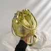 Lyxdesigner Miozj Bucket Bag dragstring hinkväska för kvinnor 2024 Nytt mode och avslappnad mångsidig kvinnors handväska Ljusa ansikte Enkel axel crossbody