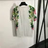 Modello floreale magliette con camicie Donne Fashion Fashion Two Piece Signe pieghettate vintage Tops di design per magliette sciolte
