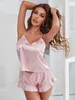 Kvinnors sömnkläder solid satin pyjama set v hals cami topp ruffle shorts womens slpwear loungewear y240426