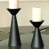 Candele 3pcs Pillar Design Candlestick Regalo romantico Home Decor Siep Set da centrotavolatte per matrimoni Iron Art soggiorno