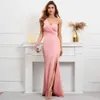 Robes de piste Yidingzs Femmes One épaule Simple Pleat Night Robe Célébrité fête maxi robe sexy