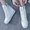 Zapatos informales Otoño Invierno Invernal Cuchero alto Tope de cuero genuino Las zapatillas de deporte de zapatillas altas aumentan dentro de las cuñas