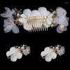 Clips de cheveux Accessoires de mariage romantiques pour la mariée Chaste Flowers Peigne avec épingles à cheveux en cristal Ensembles de fleurs