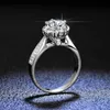 Sier 925 Sterling Womens Ring Imitation Diamant 1 D-Farben Moissanit Ehering Vier Klaue Runde Wickelblumenkopfgruppe Set Diamant