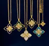 RC Włoch Clover Clover Projektant Naszyjniki Rombic Four Leaf Shining Diamond Crystal 18K Gold Sweet Flower Turquoise Elegant7371268