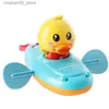 Sand Play Water Fun Childrens Bathing Water Toy Chain Rowing Swimming Floating Cartoon Duck Baby Early Education Badrumsgåva Q240426