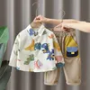 衣類セットベイビーボーイフォールフォールカバー幼児漫画恐竜長袖のシャツとパッチワークパンツセットキッドターンダウンカラートップカーゴパンツスーツ