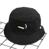 Chapéus de aba larga Chapéus de balde 2021 Solid Black Mens e Chapéu de balde feminino Cigarro Frango bordado Free Hip Hop Fishing Hat para adultos unissex panamá panamá chapéu chapéu plano 240424