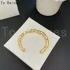 Pour Reines Bracelet de texture de style simple de style simple bracelet ouvert bracelet en poignet ouvert minimaliste Bijoux rétro de couleur or Ornement de la main 240424.